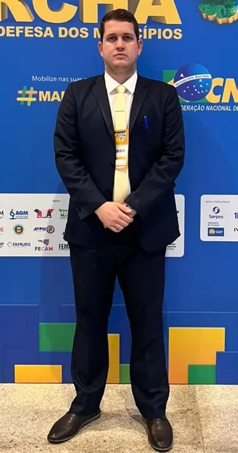 ERIC HUGO ALBUQUERQUE DE ARAÚJO