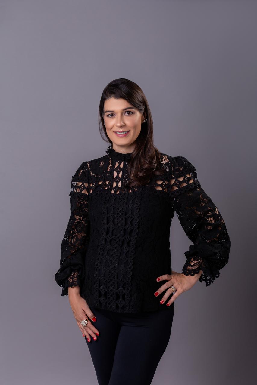 Vyrna Lopes Torres de Farias Bem